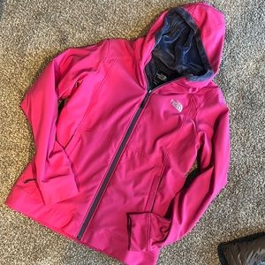 Like new The North Face soft shell fleece lined hooded jacket